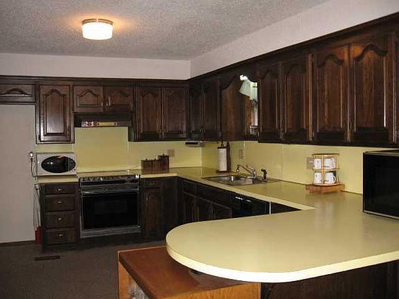 3rd image of 3008 SE 48th Ave SE