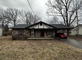 215 Rosebud Dr, Adamsville, TN 38310