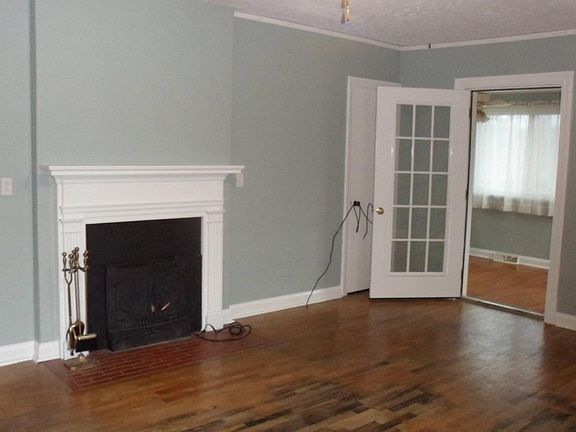 4th image of 649 Raven Dr