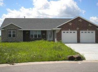 2110 Mahogany Trl, De Pere, WI 54115