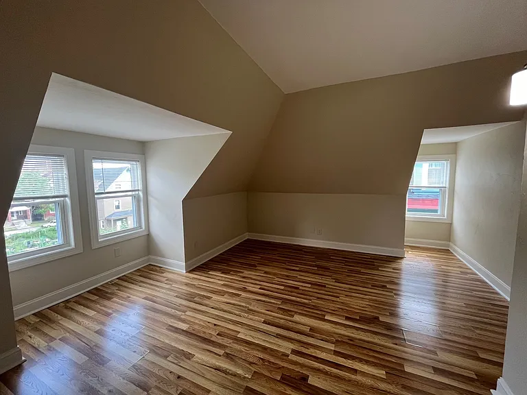 211 Amber St #2 — Photo 18