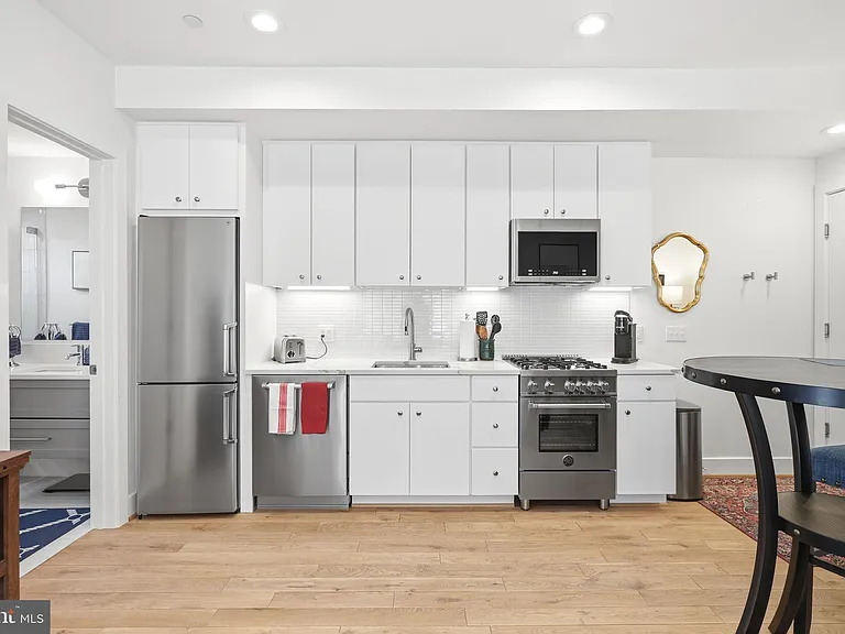 1775 Swann St NW #102 — Photo 8