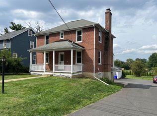 23 Blue Rock Rd, Millersville, PA 17551