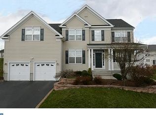 608 Hogeland Ln, Bensalem, PA 19020