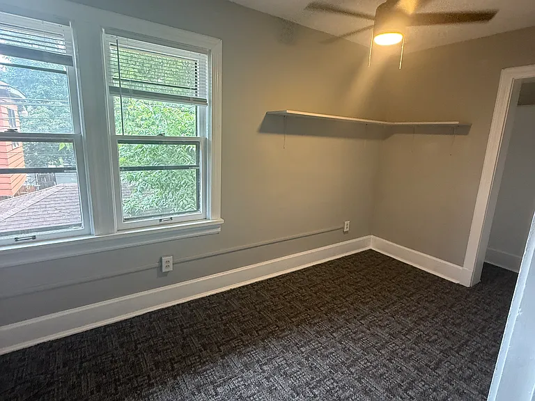921 W Kalamazoo Ave #4 — Photo 5