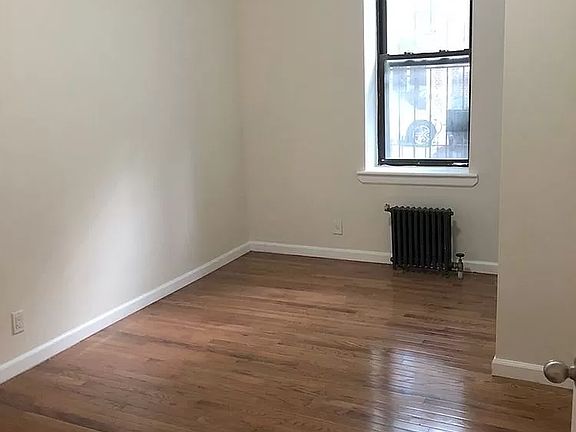 4th image of 3725 81st St Ste 1I