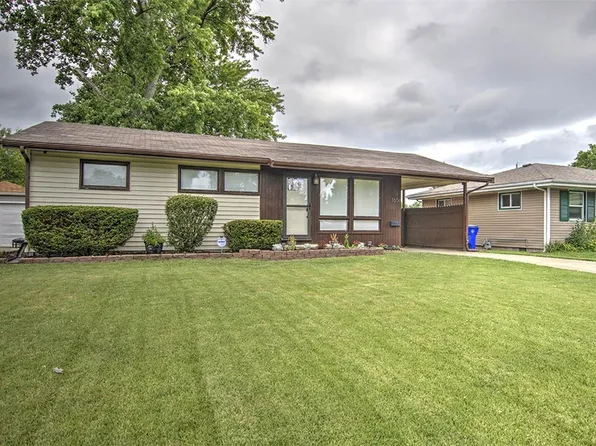 1656 W Waggoner St, Decatur, IL 62526