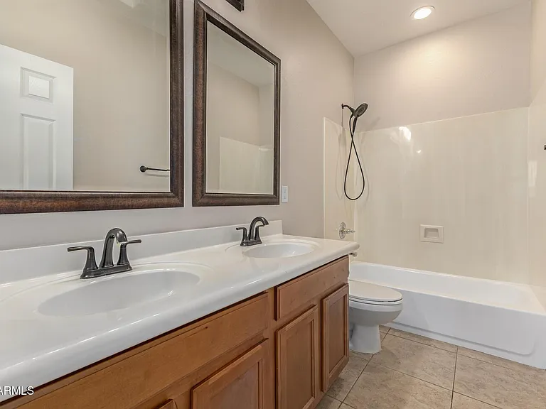 10625 E Knowles Ave — Photo 28