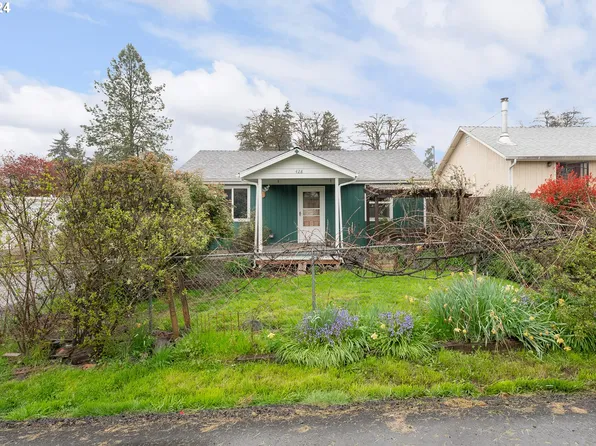 428 Charles St, Yoncalla, OR 97499