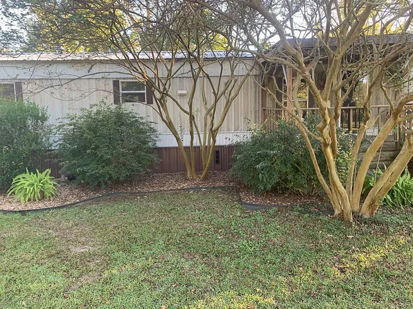 148 Verna Rd, Jayess, MS 39641