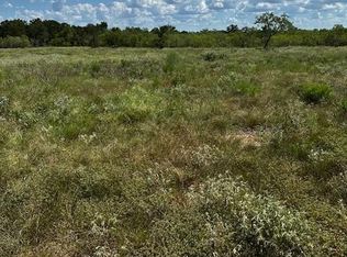 1 County Road 420, Waelder, TX 78959