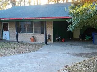 208 Holiday Cir, Pineville, LA 71360