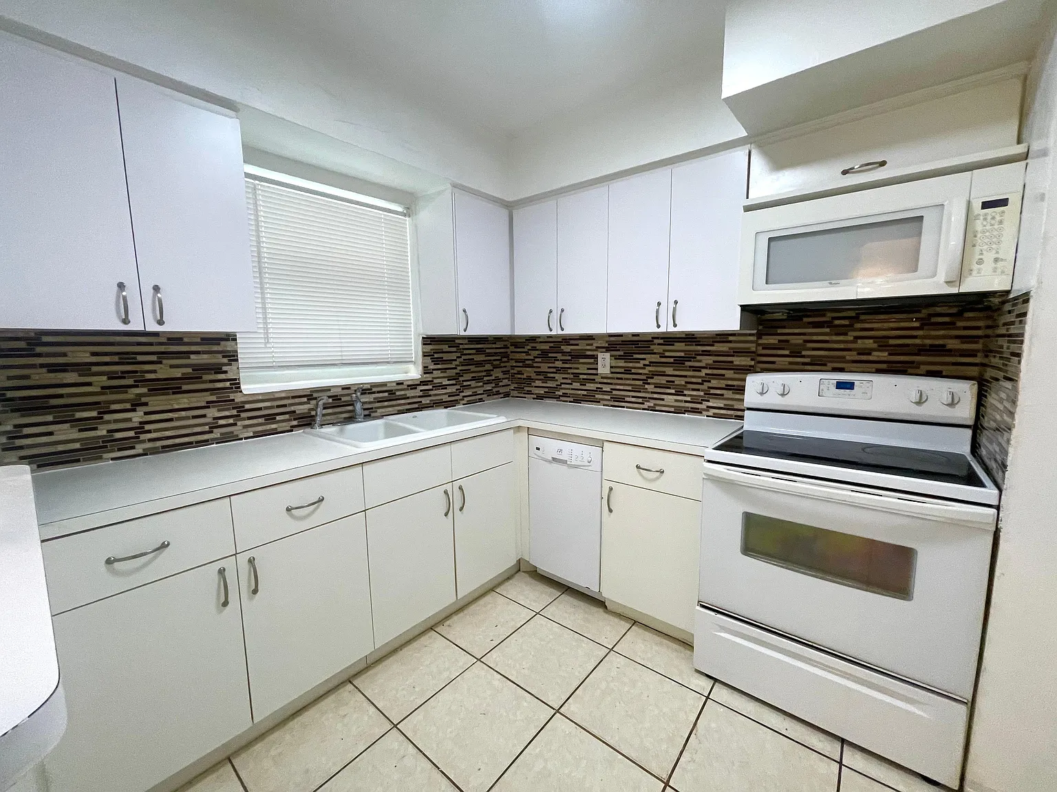 1 bed, 788 sqft, $2,200 — Photo 4