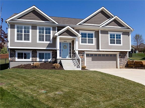 2nd image of 5602 Fort Laramie Ct
