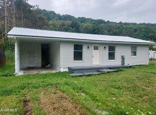 1402 Martin Ave, Ave, PA 15714