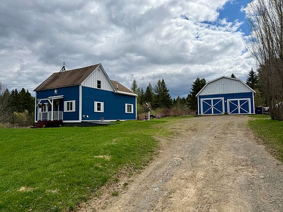 2nd image of 905 Presque Isle Road