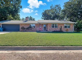 814 Mark Trl, Winnsboro, TX 75494