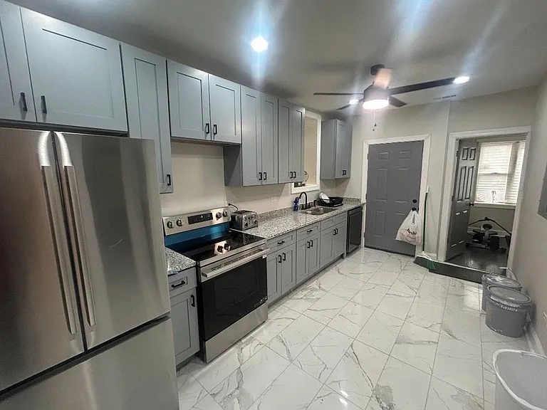 7730 S Cornell Ave #2 — Photo 35