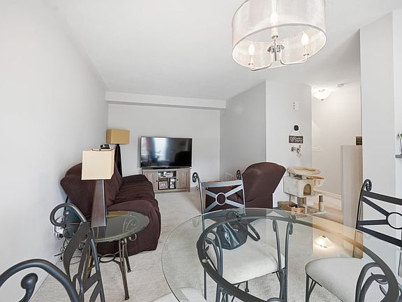 5th image of 84 Feathertop Ln