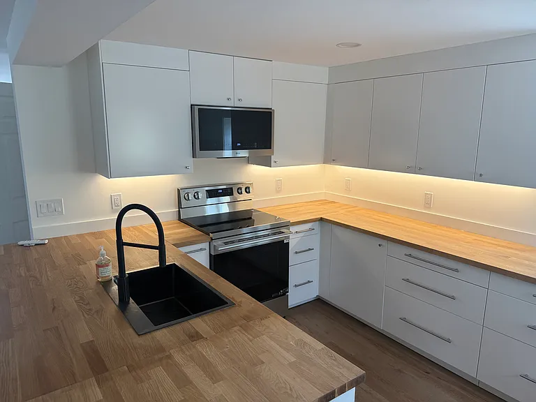 109 Marble Ave — Photo 9