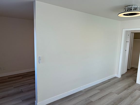 5th image of 984 Mission Dr APT 4