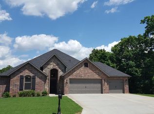 12190 Greenstone Dr, Bentonville, AR 72712