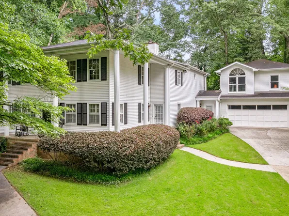 837 Pine Ridge Dr, Lawrenceville, GA 30043