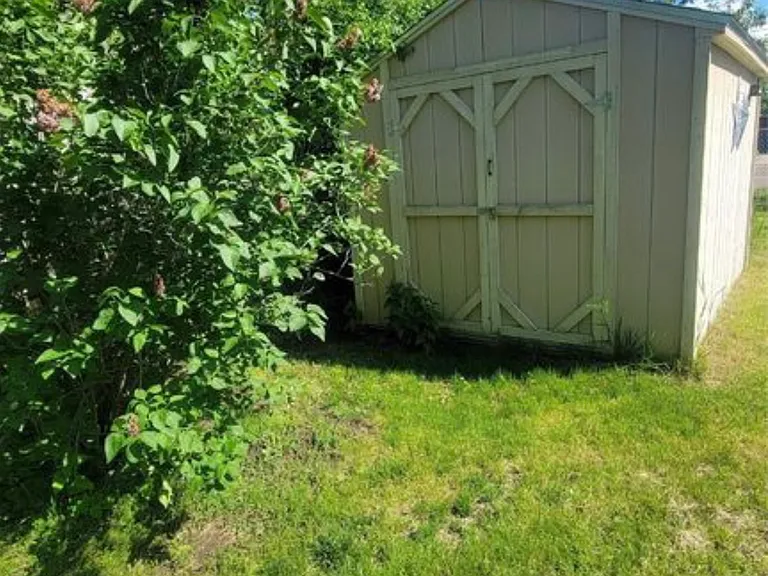 Mobile additional storage shed