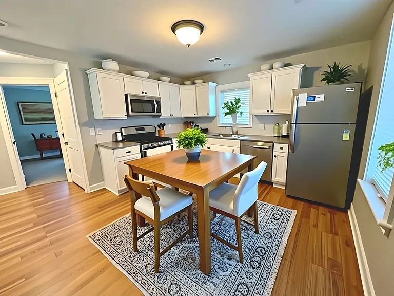 155 N Market St — Photo 1
