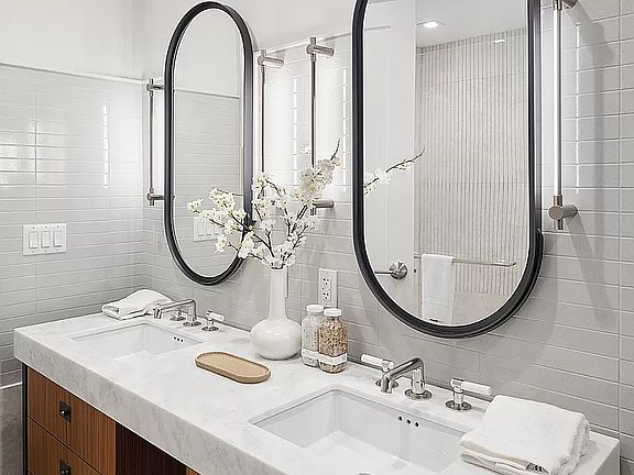 4th image of 222 Broadway APT 4A