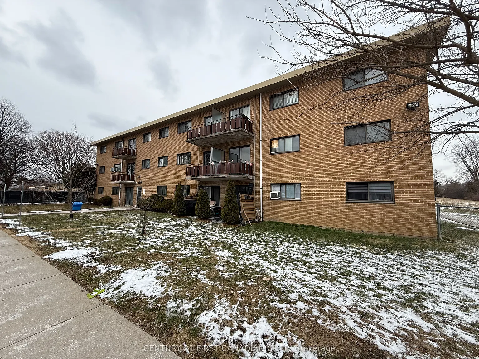 1830 Dumont St #304 photo 1