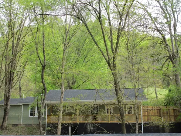 5913 Roanoke Rd, Shawsville, VA 24162