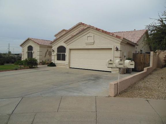 3rd image of 15973 N 77th Ave