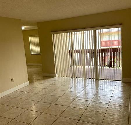 4th image of 10661 SW 108th Ave APT 4C
