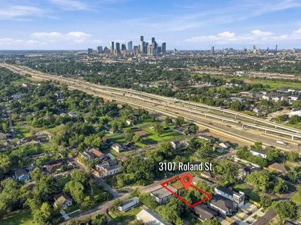 3107 Roland St, Houston, TX 77026