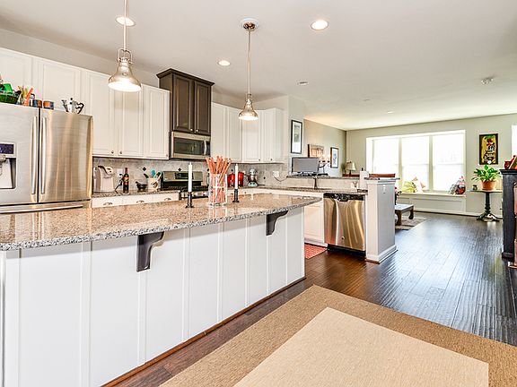4th image of 7016 Darbey Knoll Dr