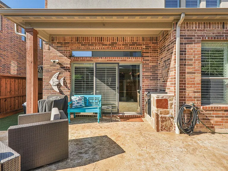 4724 Durham Dr — Photo 14