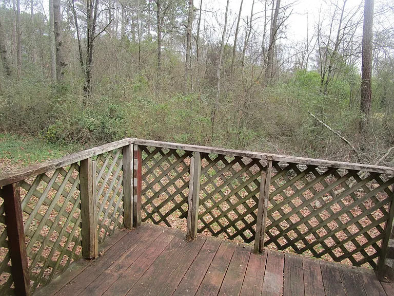 216 Maryland Dr NW — Photo 4