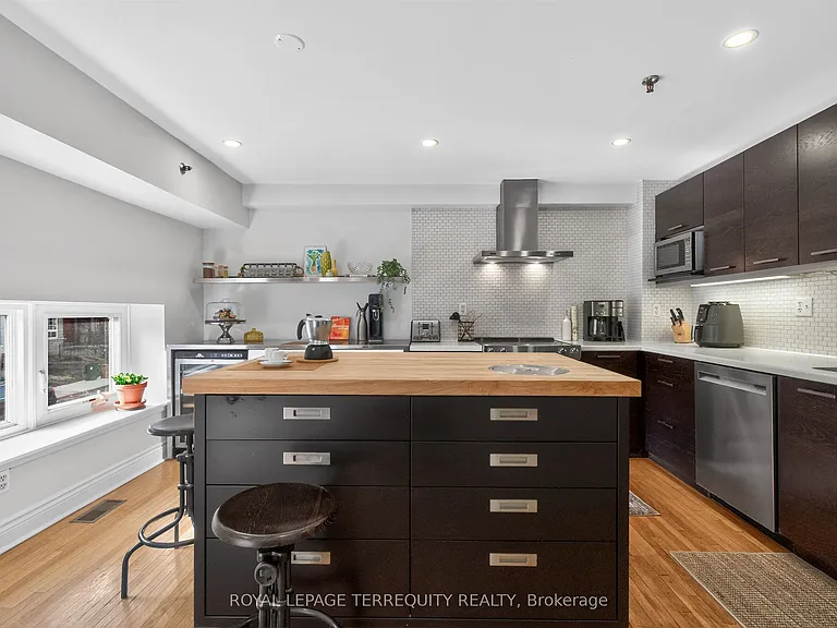 75 Markham St #1 — Photo 15