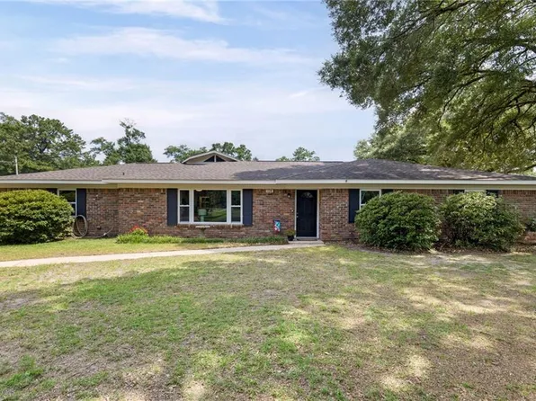 49 Plateau Ave W, Satsuma, AL 36572