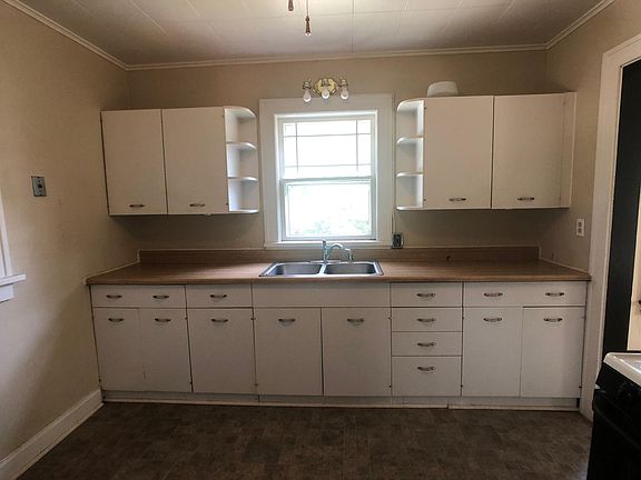 5th image of 5 W Liberty Ln