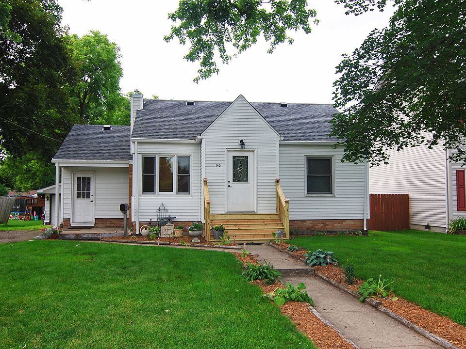 1st image of 140 E 2nd St