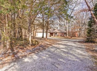 6324 N Farm Road 129, Springfield, MO 65803