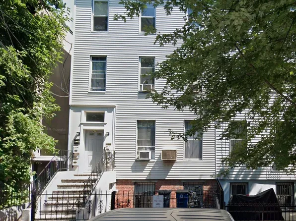 218 1st St, Jersey City, NJ 07302