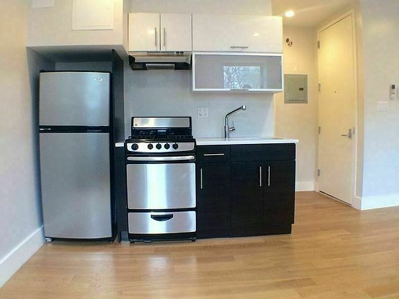 4th image of 28 Lefferts Pl #3F