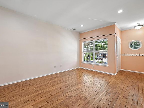5th image of 7802 Normandy Dr