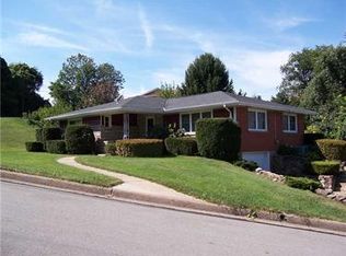 38 Pennsylvania Blvd, Monessen, PA