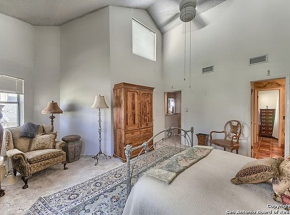 4th image of 8504 Echo Creek Ln