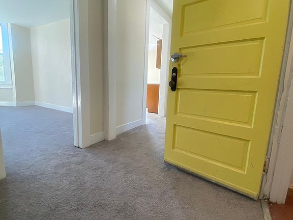 3rd image of 1330 N Washington St APT 3