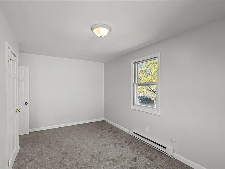 19 Harris St #19 — Photo 15